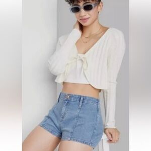 NEW Wild Fable Super High Rise Stretch Jean Shorts French Seam Detail Size 16